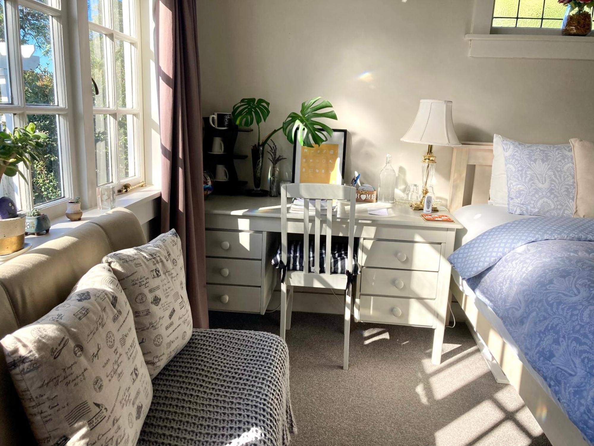 Spacious And Sunny Master Bedroom With Shared Bathrooms Auckland Exterior foto